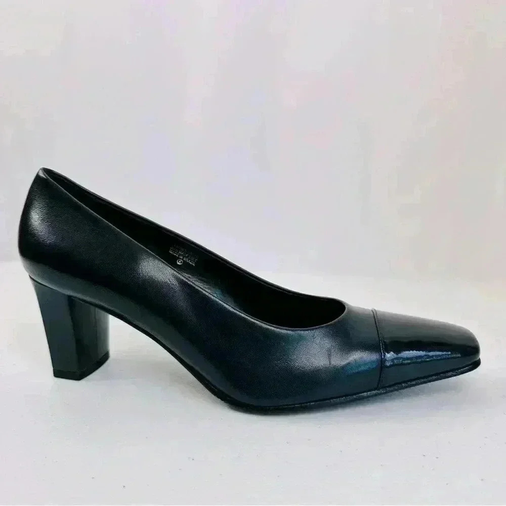 NWT Etienne Aigner Women’s Veni Cap Leather Blue Pump Business Wear Size 8 1/2 M